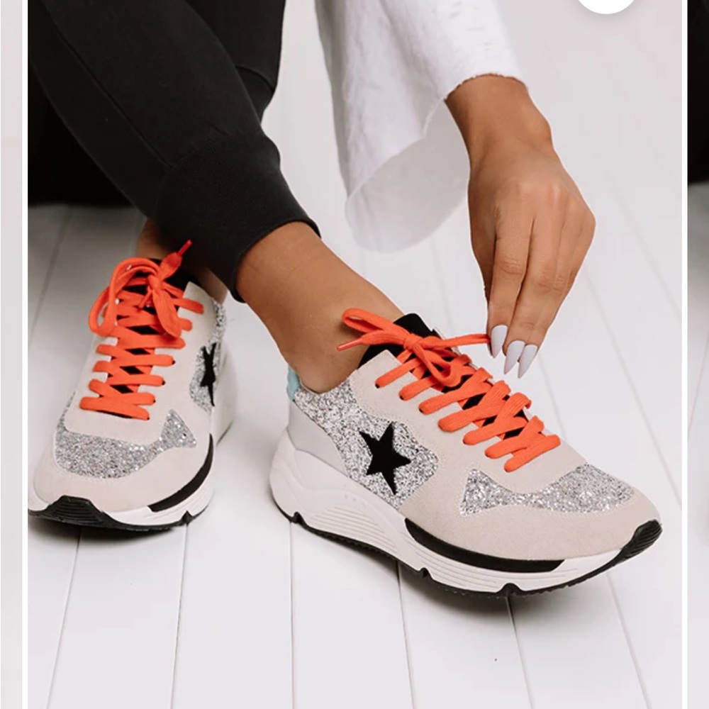 White Raven Quincy Glitter Sneaker - Picture 3 of 10